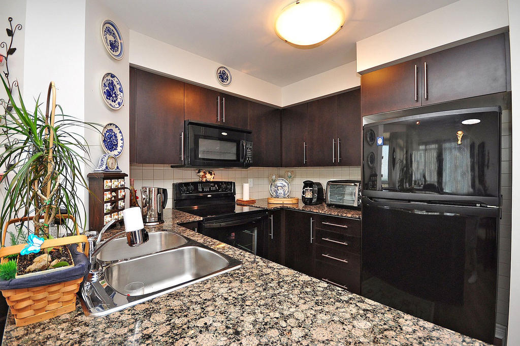 Napa Furnished Rental Apartments Square One Місісаґа Номер фото