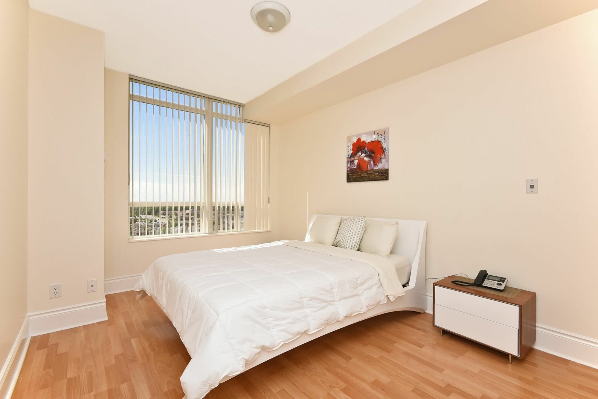 Napa Furnished Rental Apartments Square One Місісаґа Екстер'єр фото